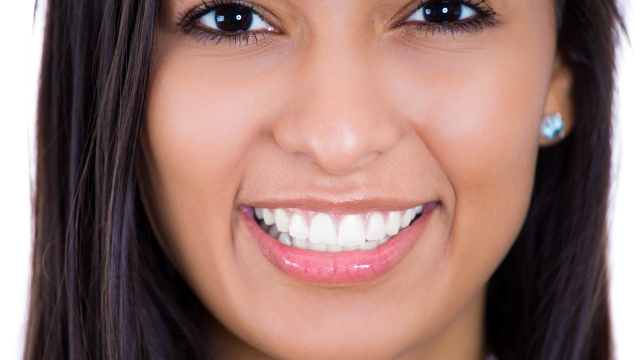 Brighten Your Smile: The Ultimate Guide to Teeth Whitening